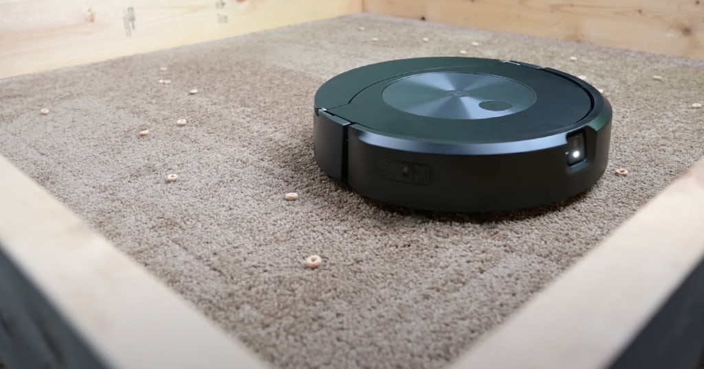 Roomba Combo j7+ Vacuuming Carpet
