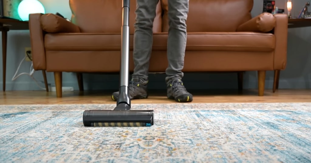 Samsung Bespoke Jet - Cleaning Carpet