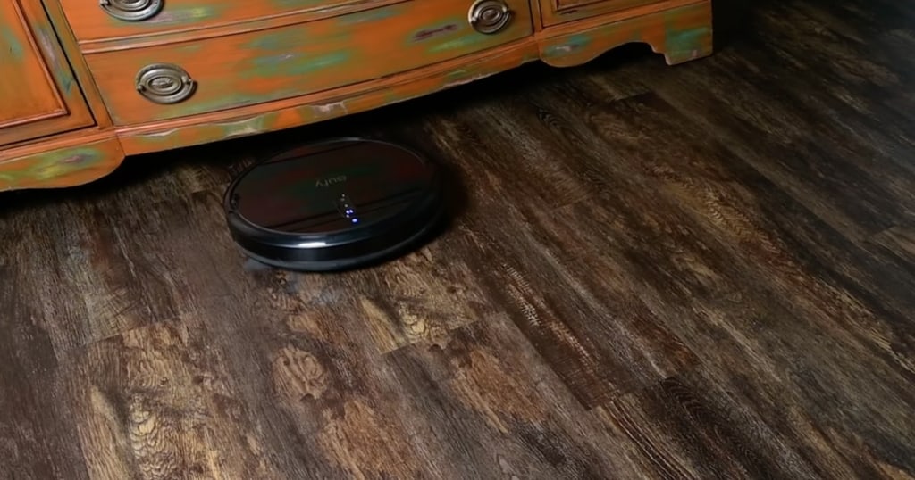 A slim design means the G30 can get beneath low furniture