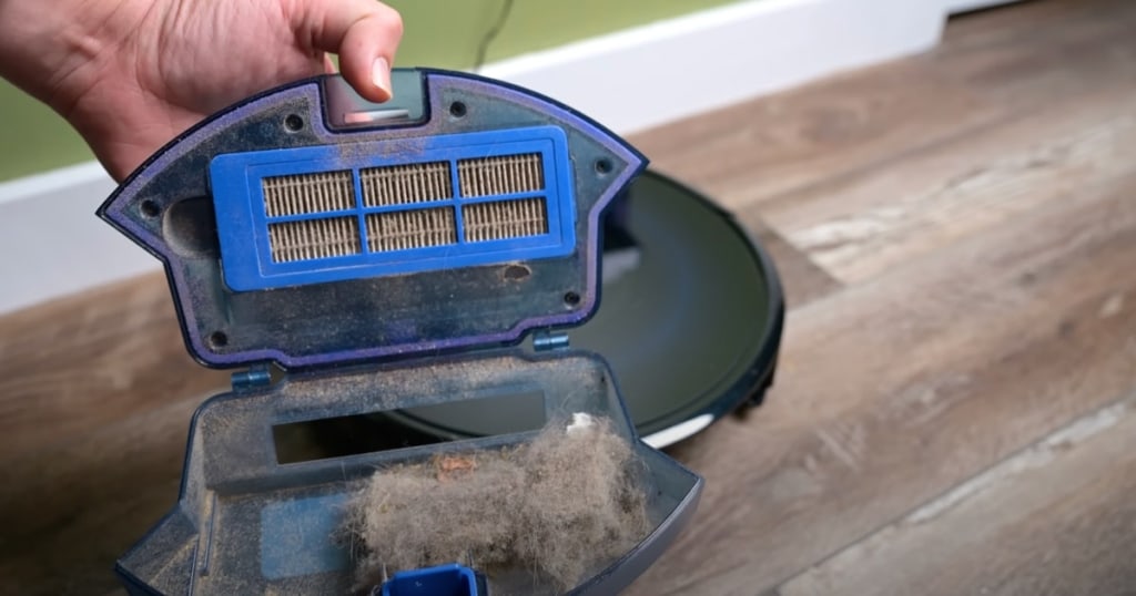 Eufy RoboVac G30 dustbin