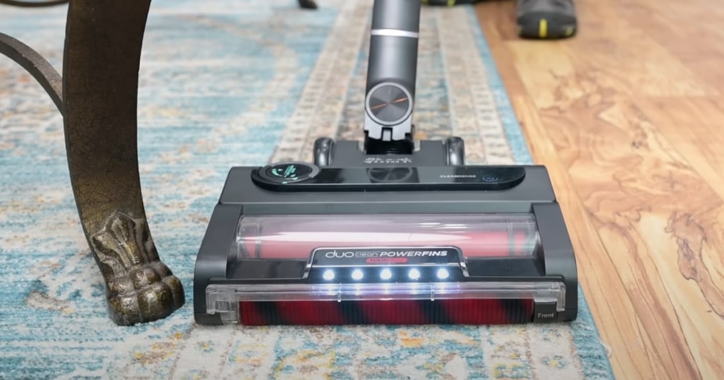 Shark Stratos Cordless Vacuum - Vacuuming Rug