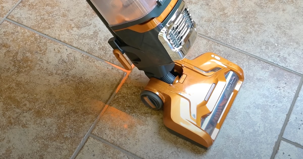Testing Fine Debris Pickup - Best Vacuum for Tile Floors