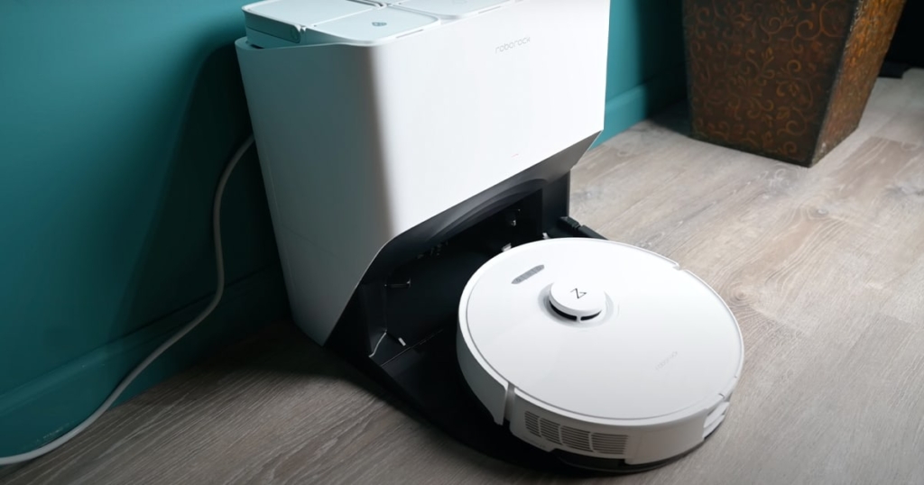 Ревю на Roborock S8 Pro Ultra • Колко добър е? • Вакуумни войни 11 Roborock S8 Pro Ultra Докинг на новия Auto Empty RockDock Ultra